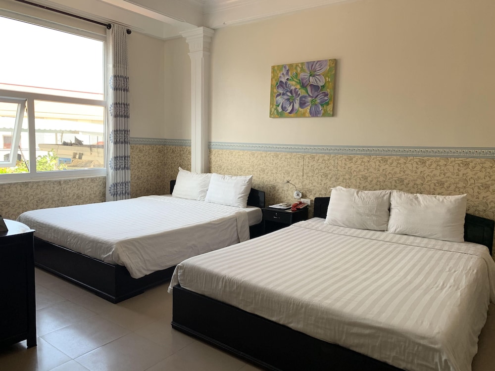Jade Hotel 14/62