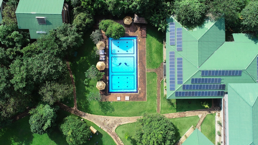 Camellia Resort And Spa 6/65
