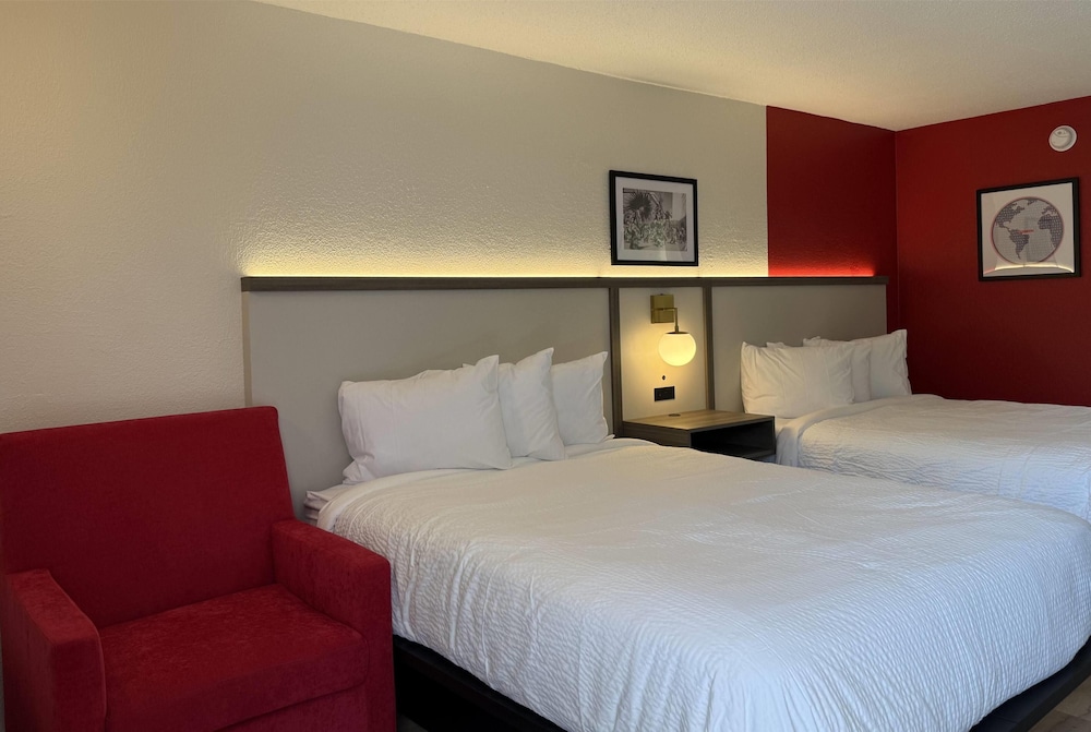 Ramada by Wyndham Lumberton NC North 22/60