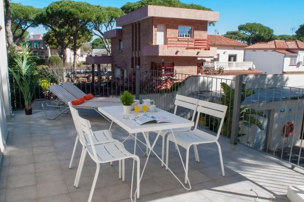Apartamentos Porta Coeli 52/64