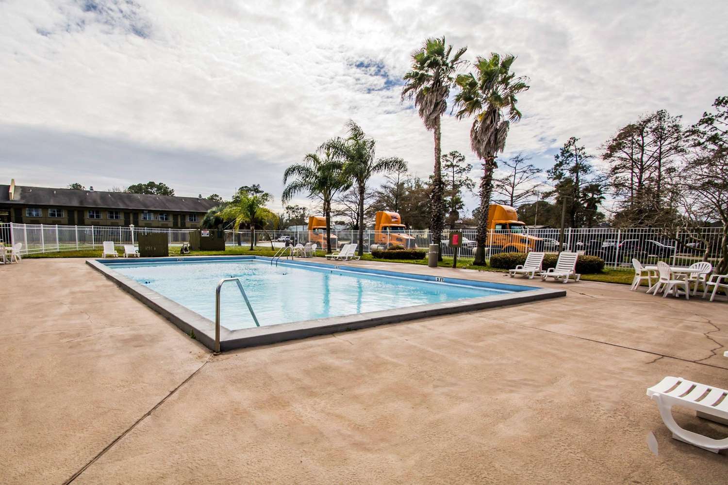 Econo Lodge Jacksonville South FL 16/22