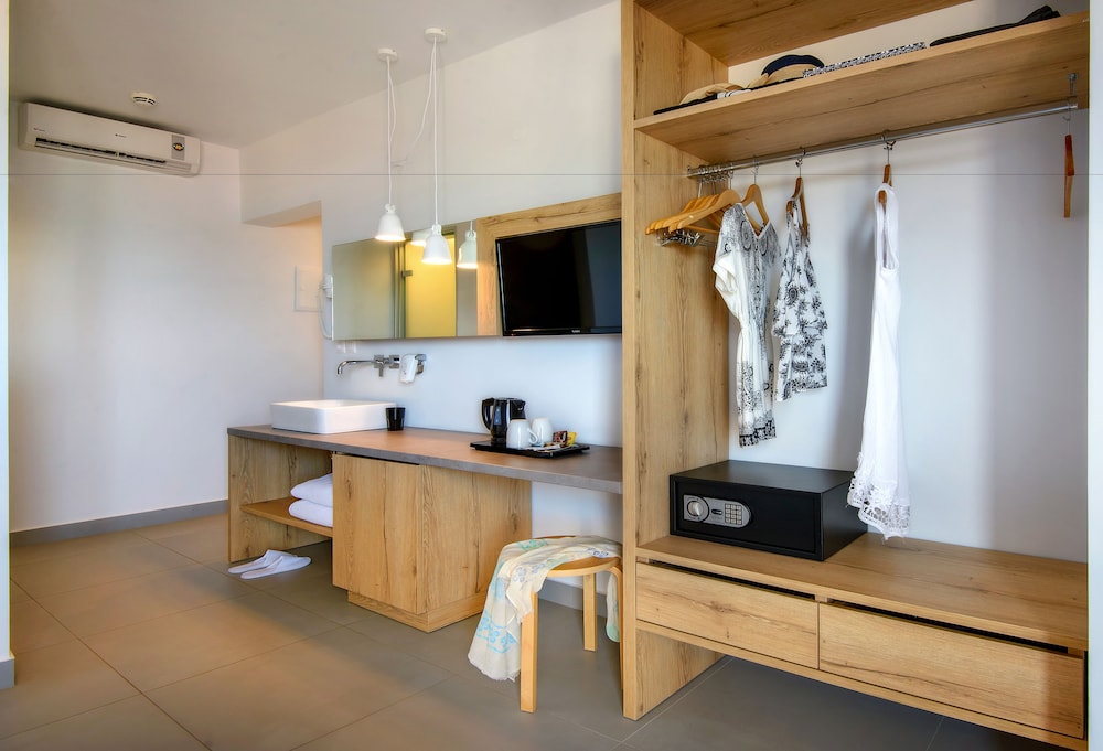 Zeus Hotels Neptuno Beach 35/69