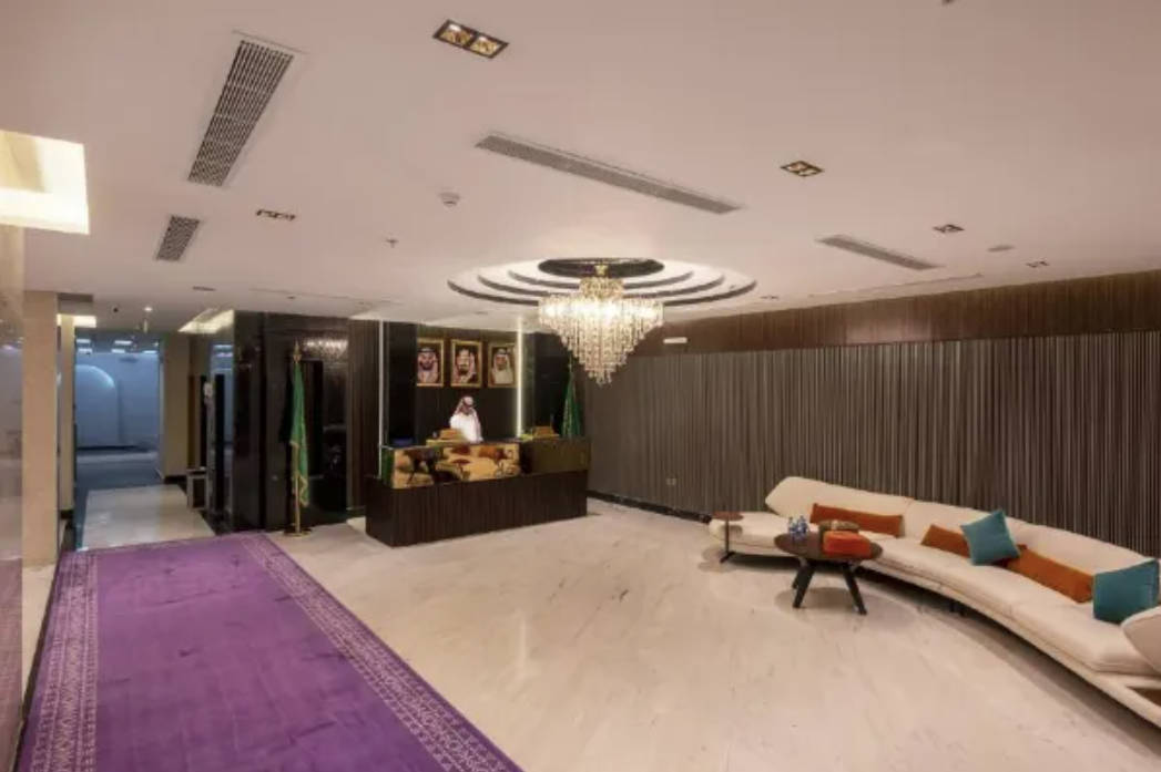 Flavor Hotel 18/24