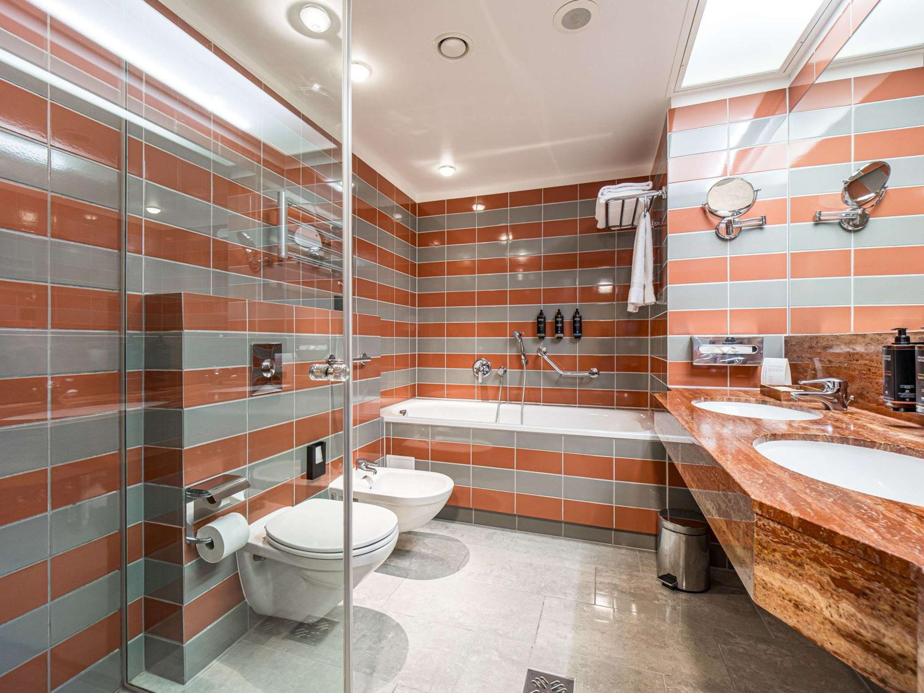 غرفة بريفيليج بسرير كينج مع أريكة، Mercure Palanga Vanagupe 9/10