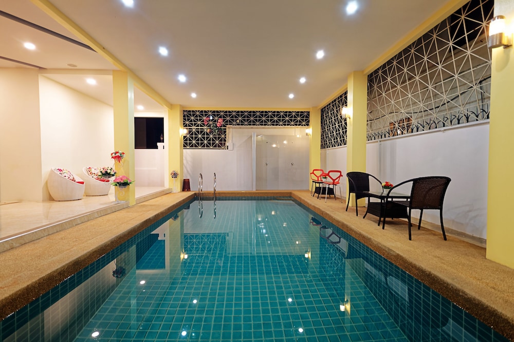Happy Hostel 15/32