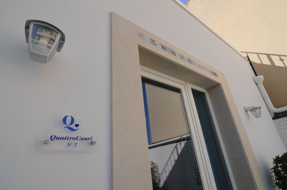 Quattrocuori Room & Relax 1/69