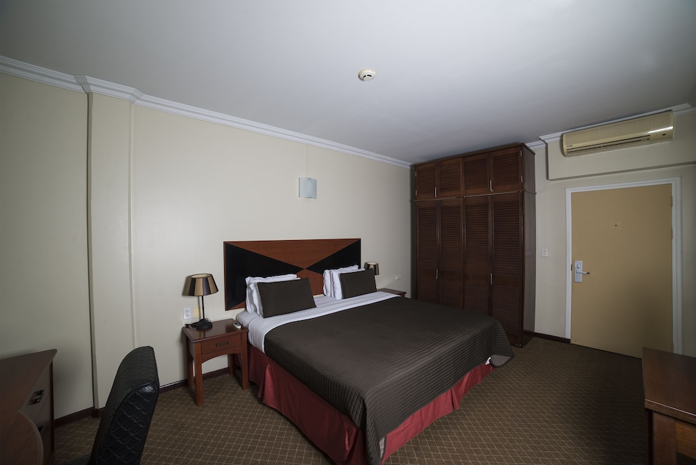 Elegance Hotel & Casino 16/50