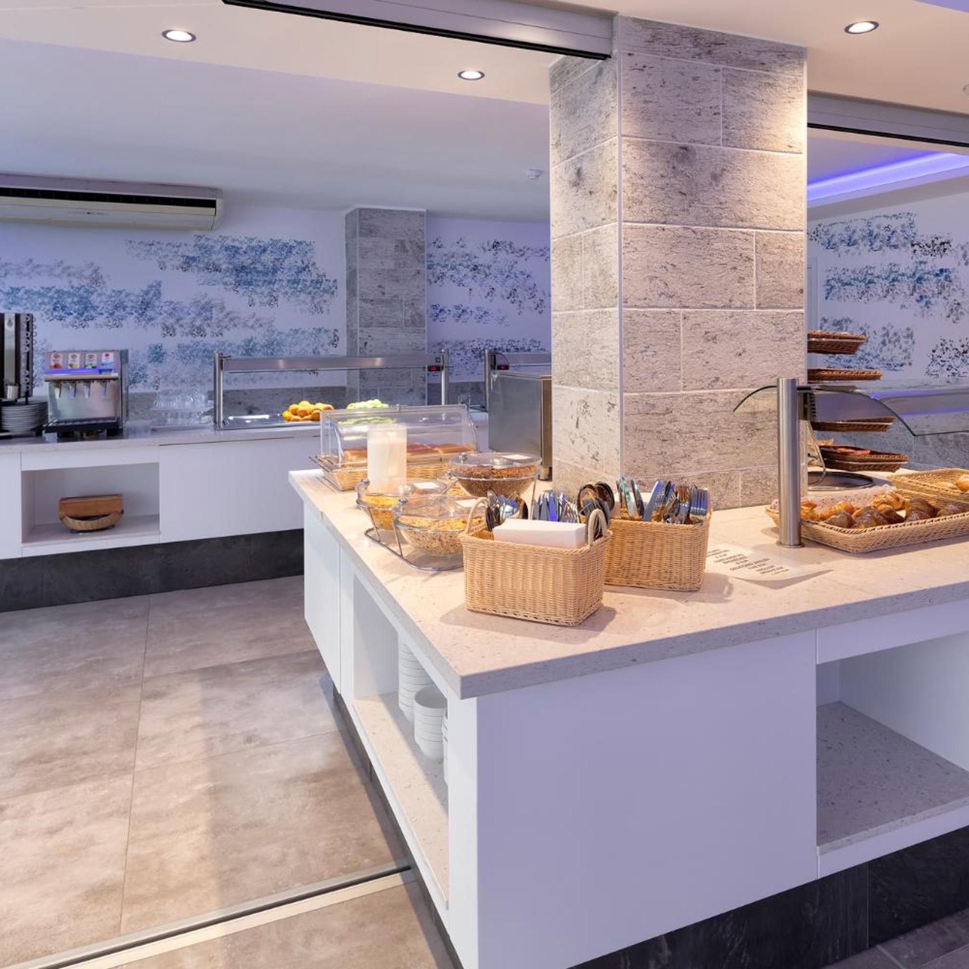 Hotel Brisa Ibiza 10/52