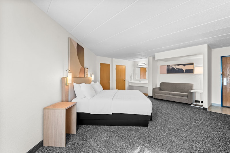 Spark by Hilton Cedar Falls 9/18