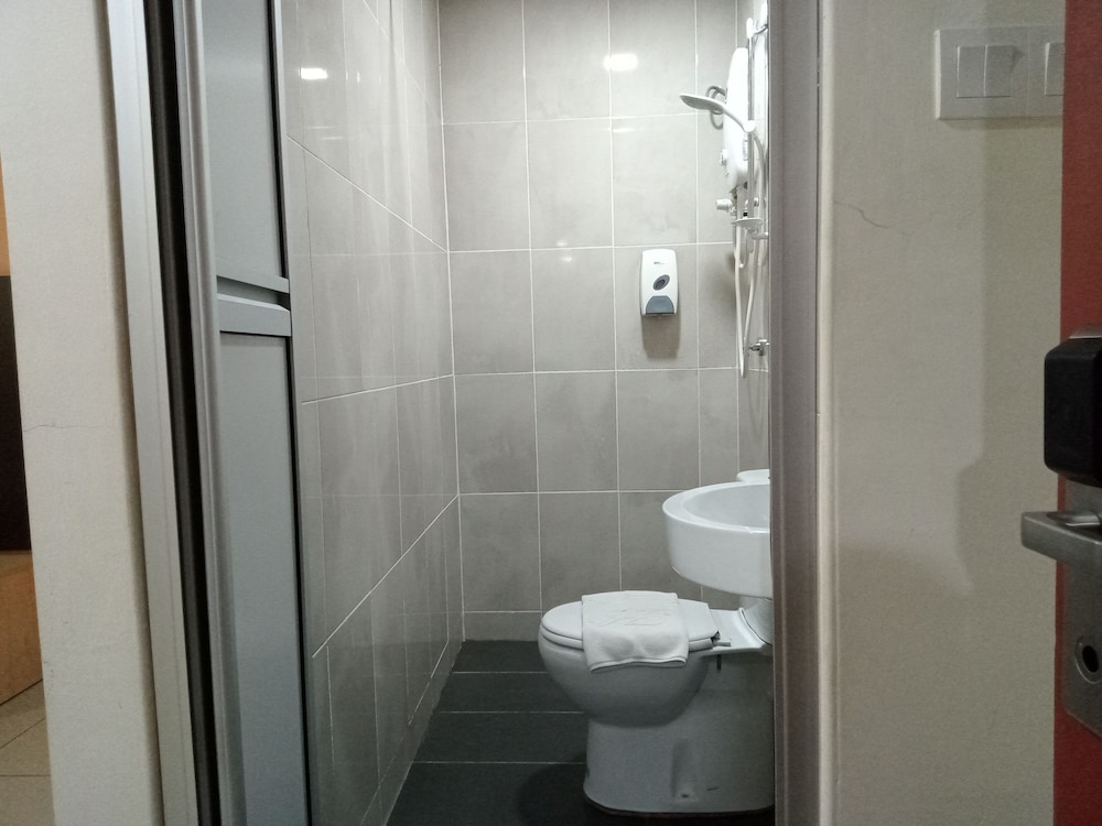 Avenue Bangi Hotel 26/36