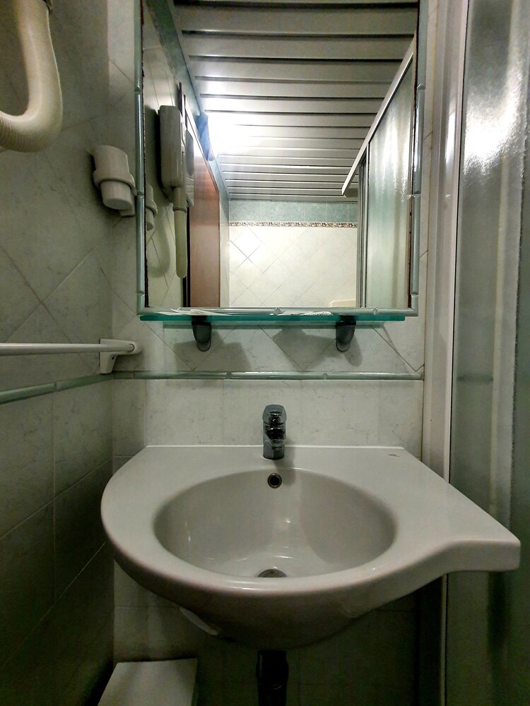 Hotel Lively 38/40