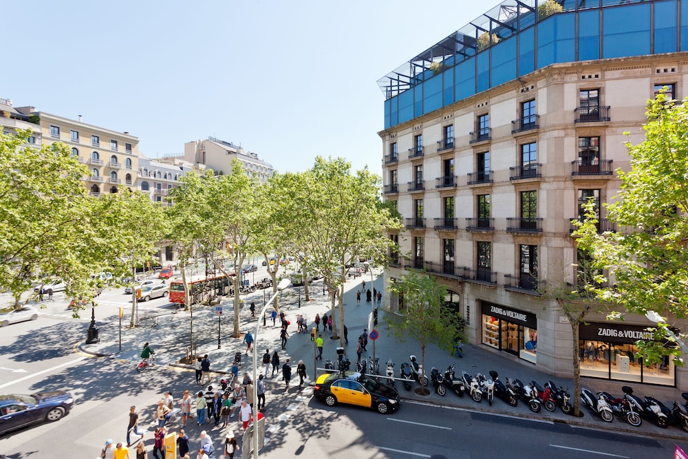 Condes de Barcelona 65/71