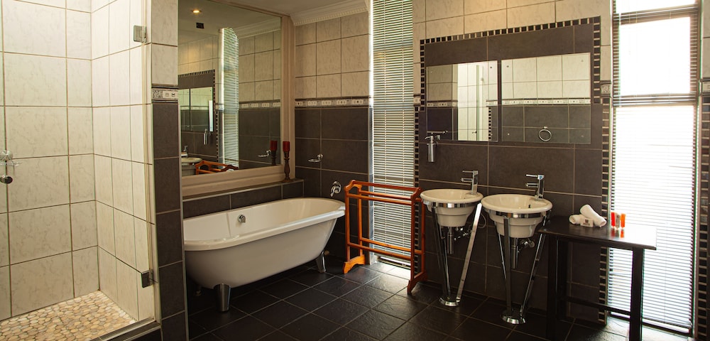 Villa Africa Boutique Hotel 49/50