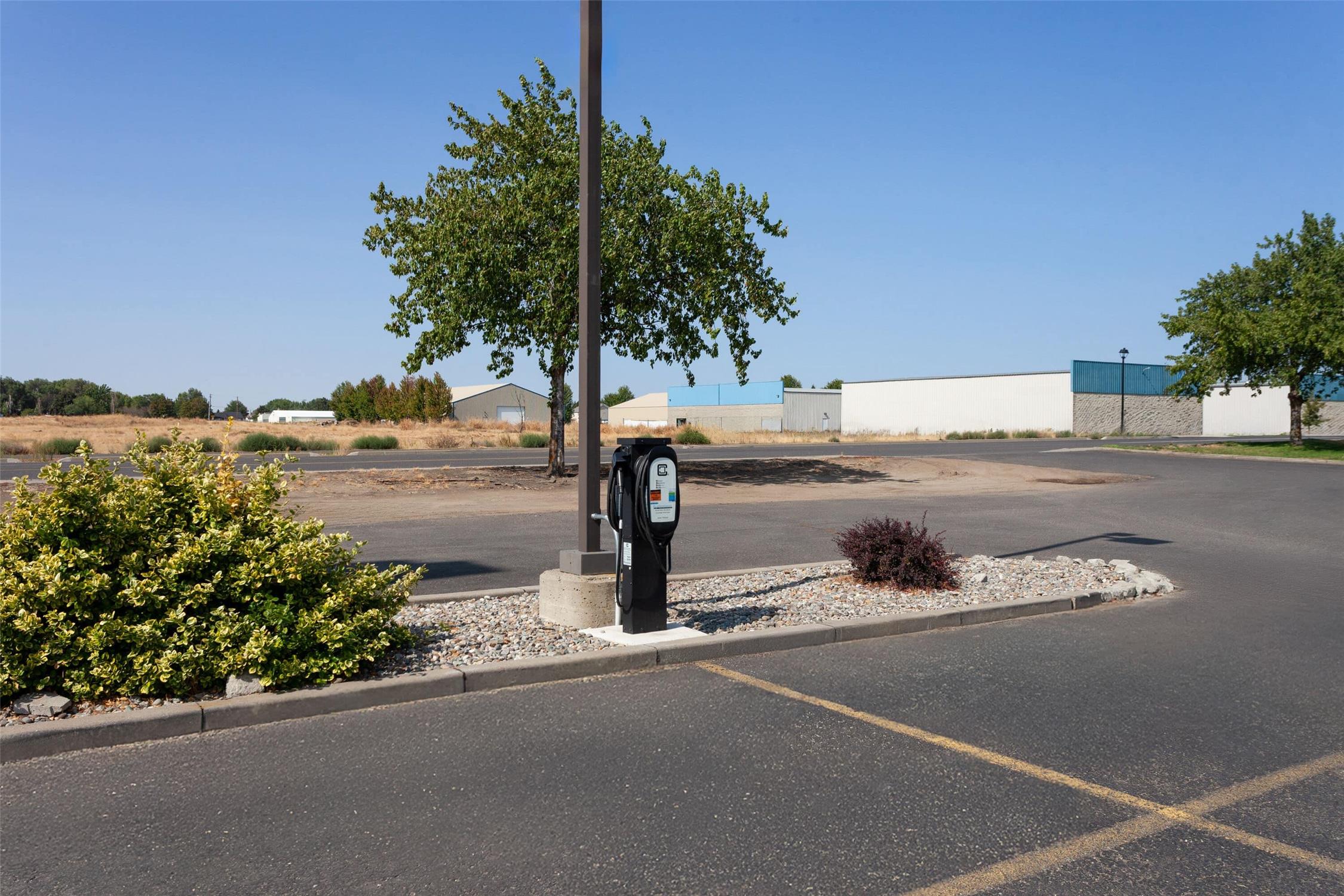 Days Inn & Suites By Wyndham Spokane Airport Airway Heights 38/41