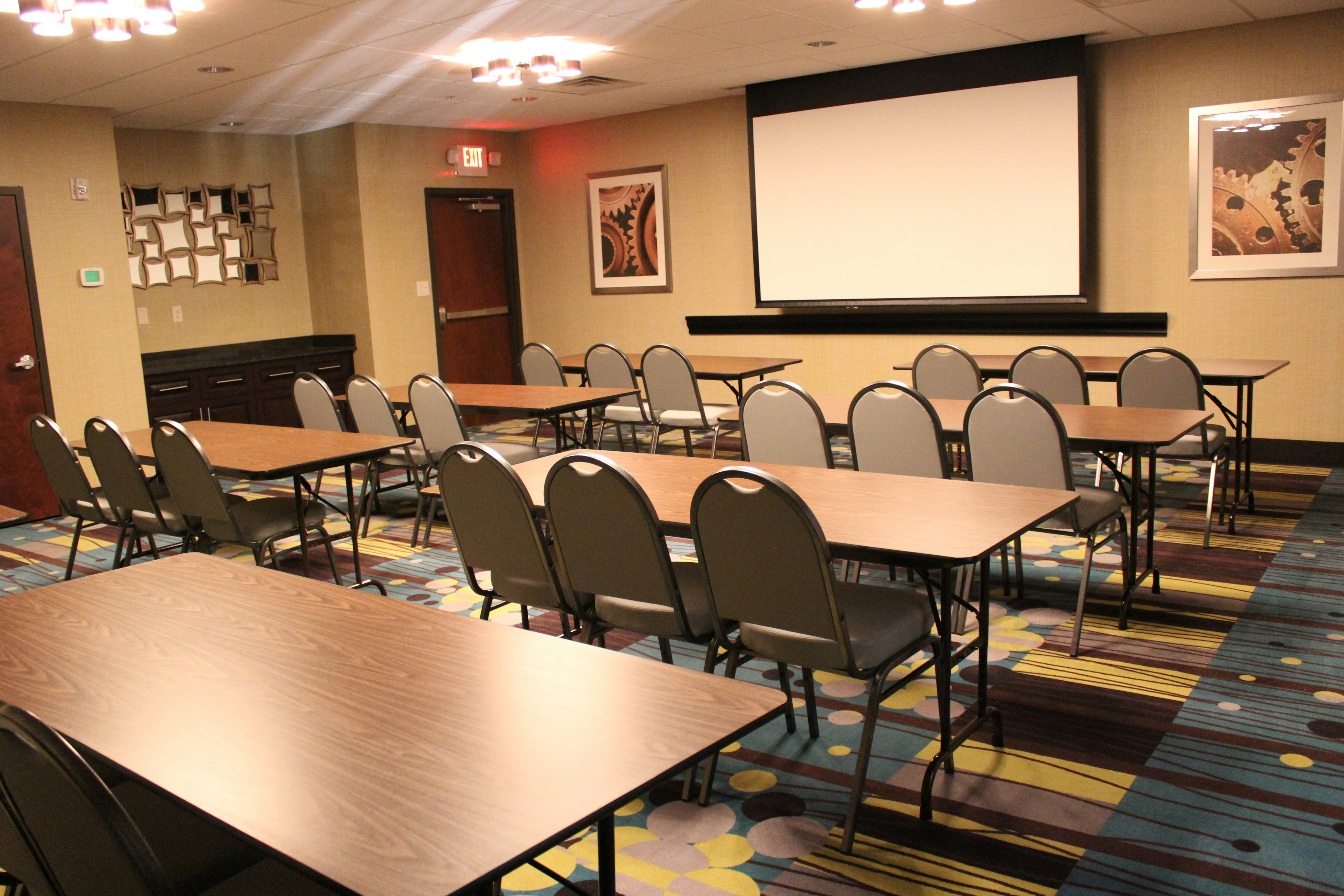 Hampton Inn Cotulla 29/37