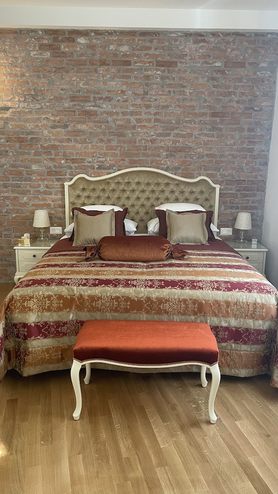 Priska Heritage Rooms 20/50
