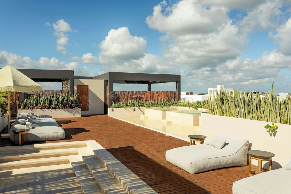 Bloom Tulum Apartments by Marriott 92/94