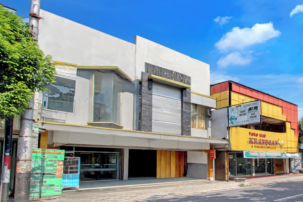 Hotel O Near Tugu Yogyakarta 1 formerly Crown Residence 28/31