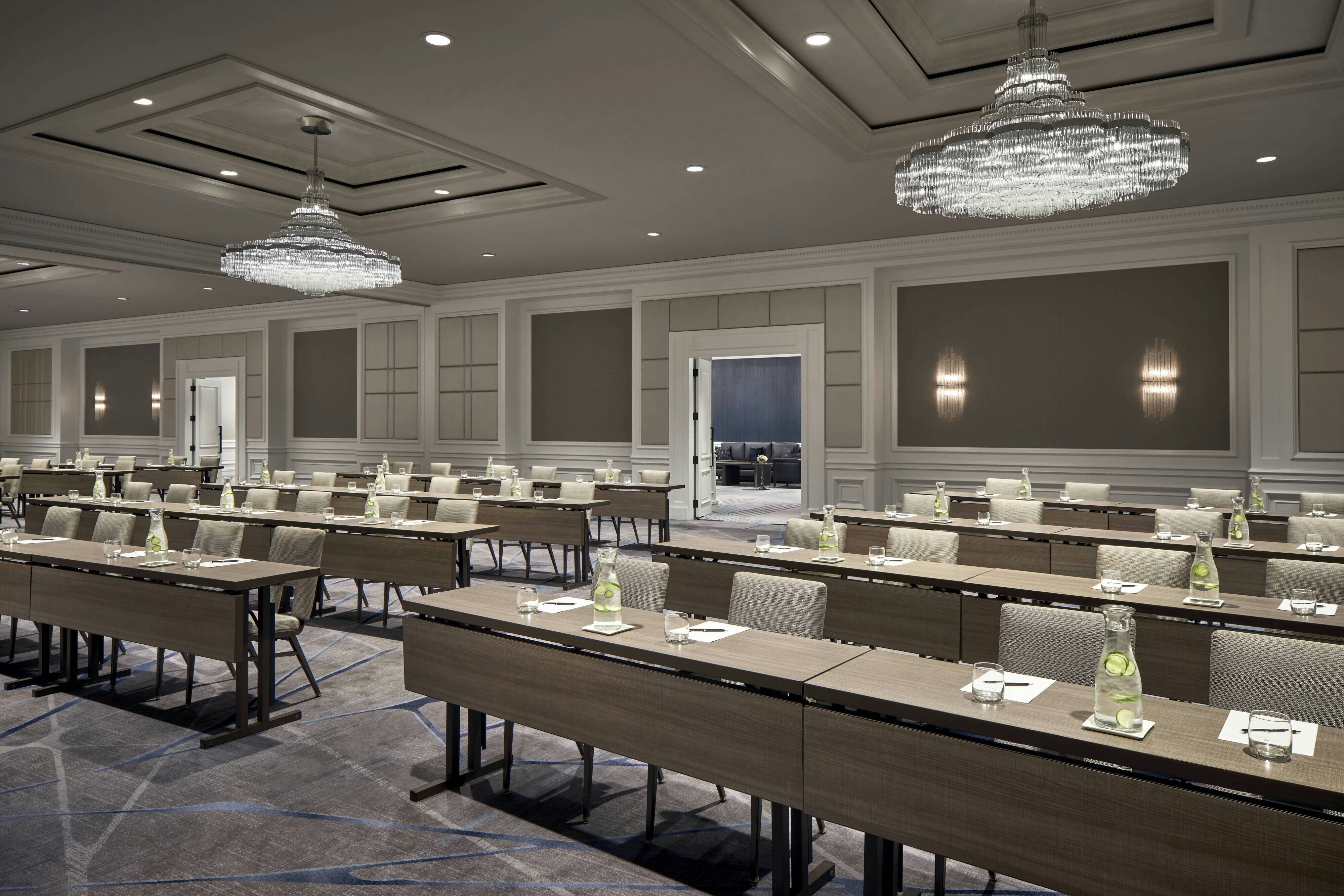 THE RITZ-CARLTON CLEVELAND 44/49