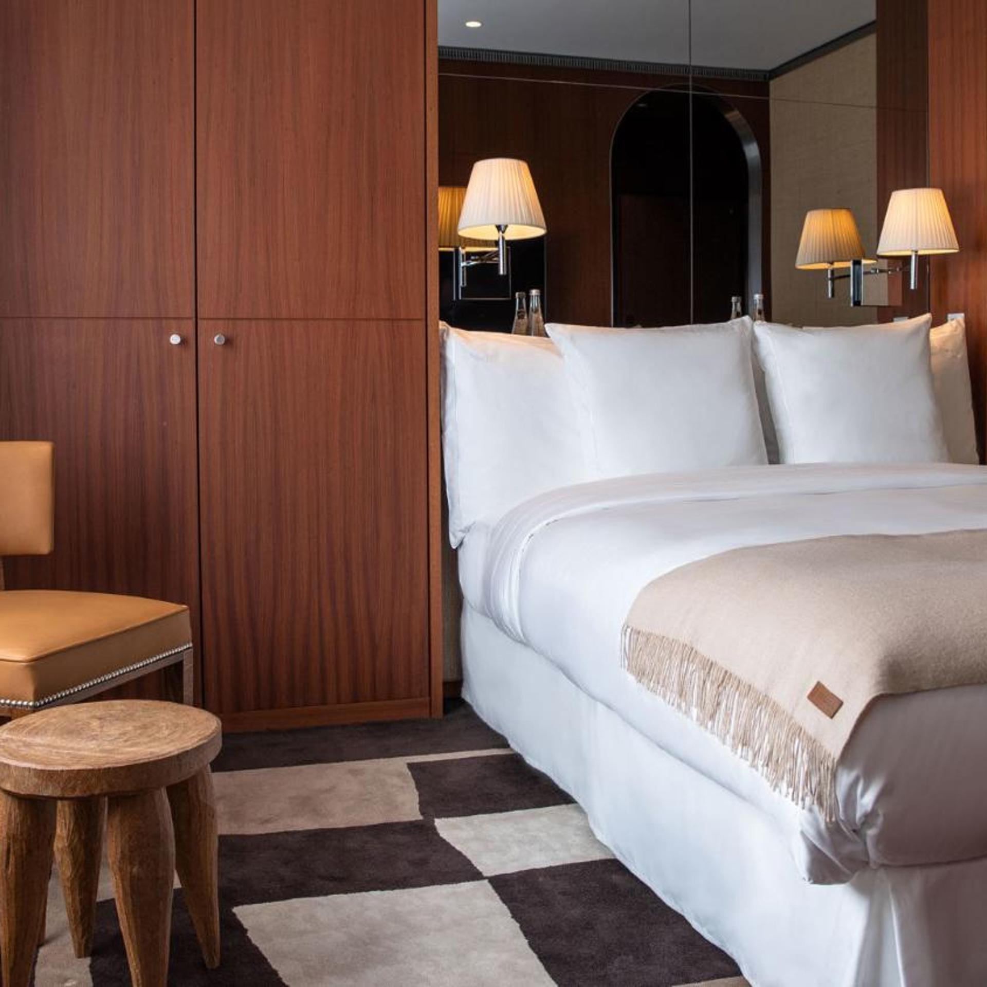 Room, Double Bed, La Reserve Eden au Lac Zurich 2/8