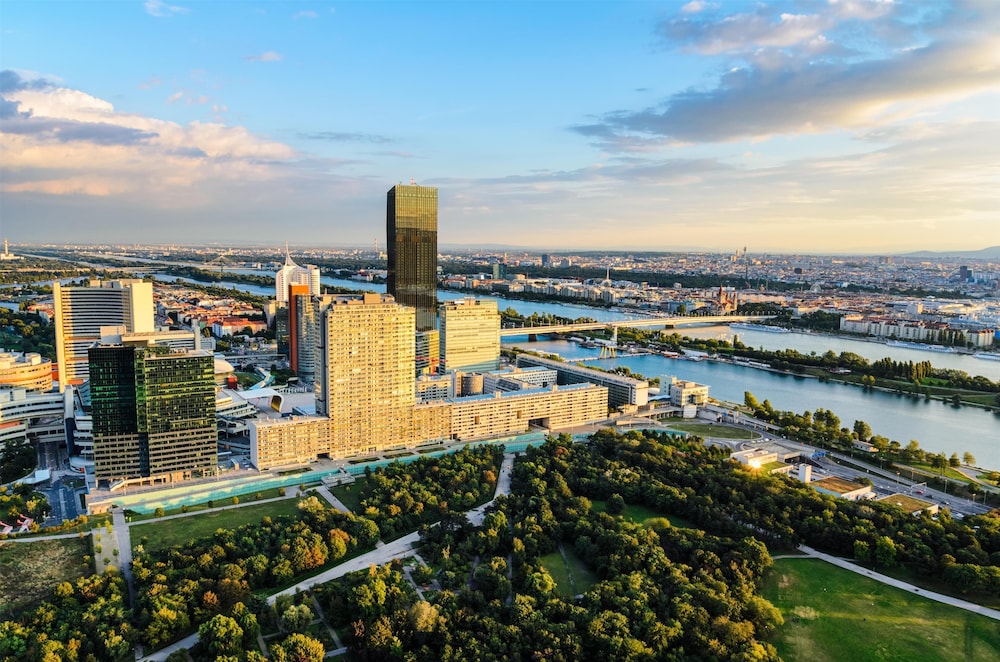 Arcotel Donauzentrum 47/50