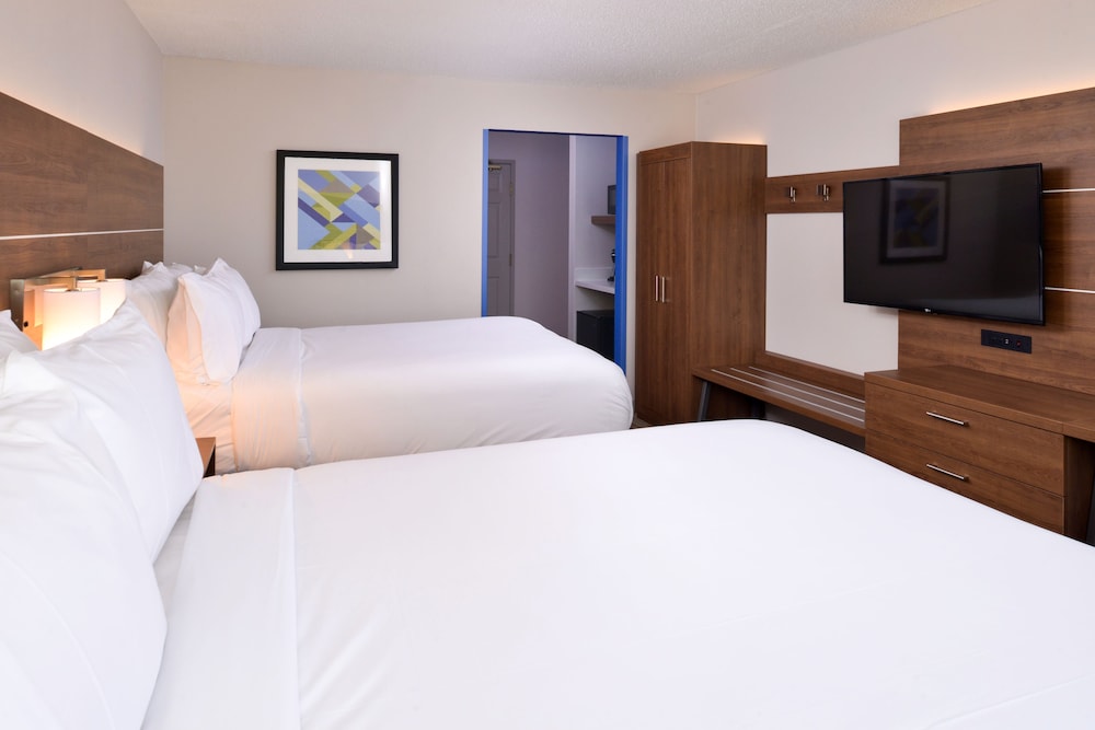 Holiday Inn Express And Suites Omaha 120th And Maple 19/56