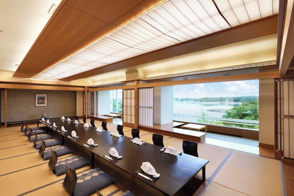 Kikusuitei (Chugoku Kappo Ryokan Kikusuitei) 53/65