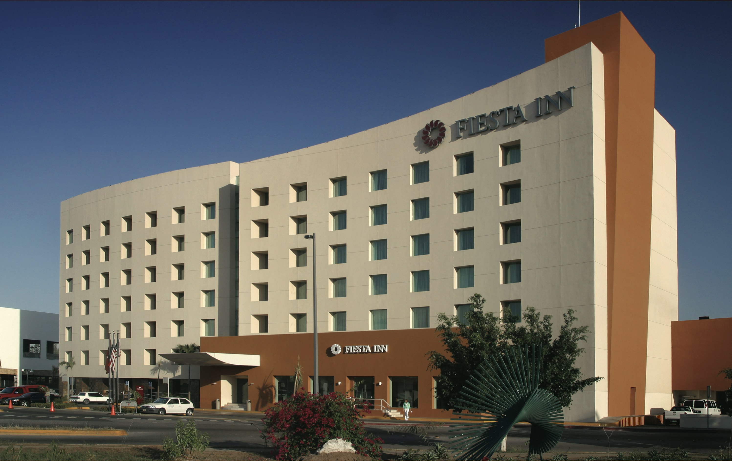 Fiesta Inn Culiacan 6/77