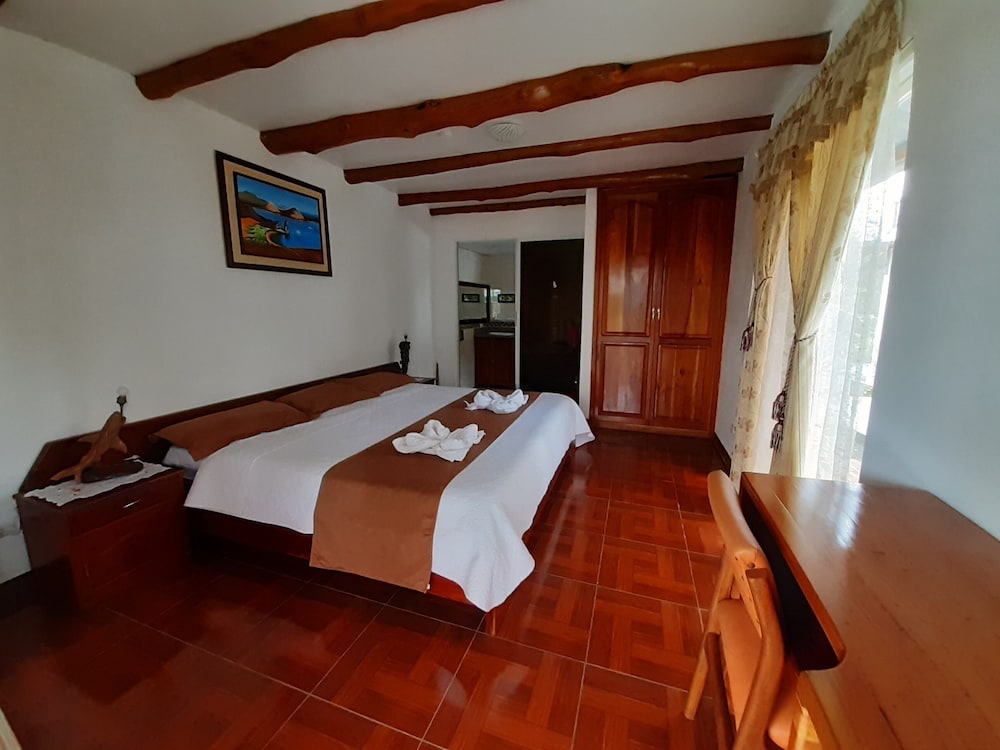 Suymar Ecolodge Galapagos 6/75