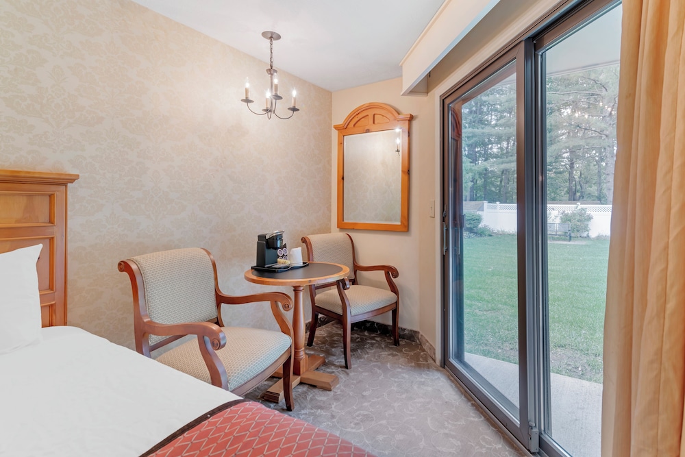 MEADOWMERE RESORT 59/74