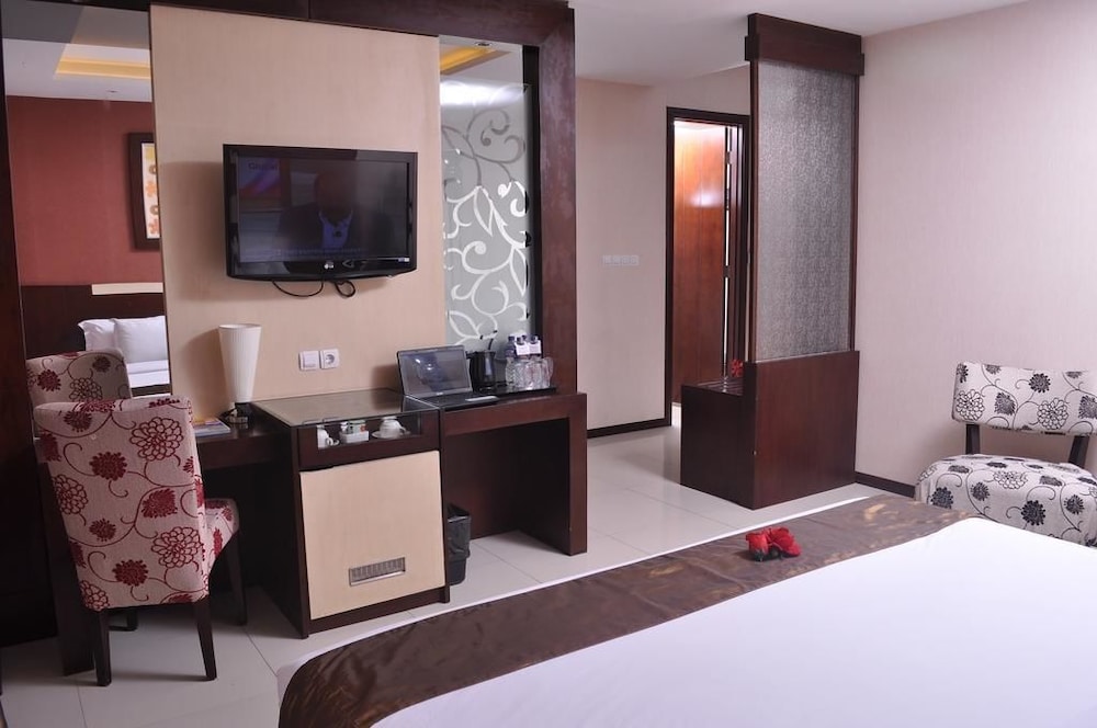 Scarlet Hotel Dago 15/21