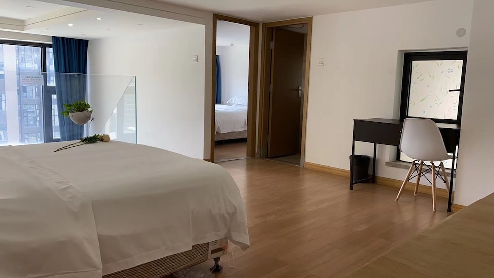2 BEDROOMS, LOFT, ECONOMY