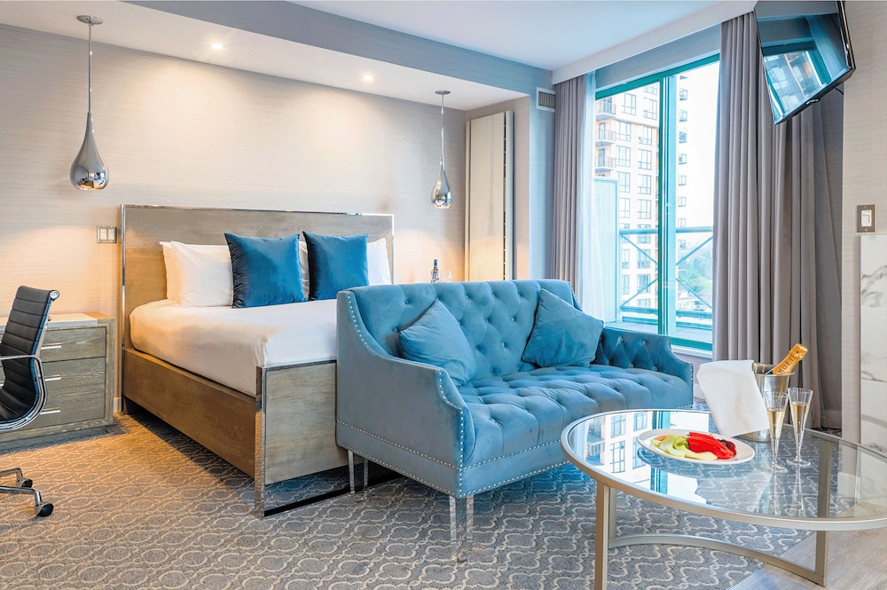Executive Plaza Hotel Metro Vancouver 30/50