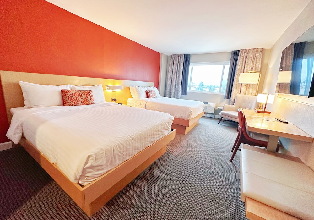 غرفة بسريرين كوين، Lincoln Hotel Monterey Park Los Angeles 6/10