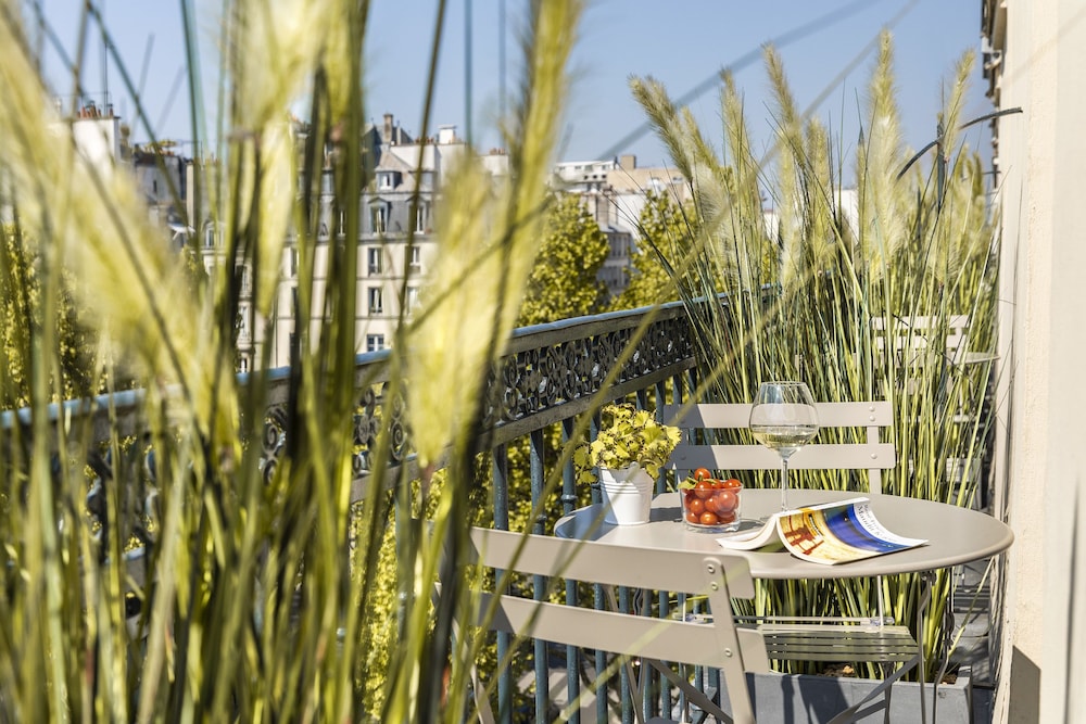 Marais Grands Boulevards Hotel 44/55