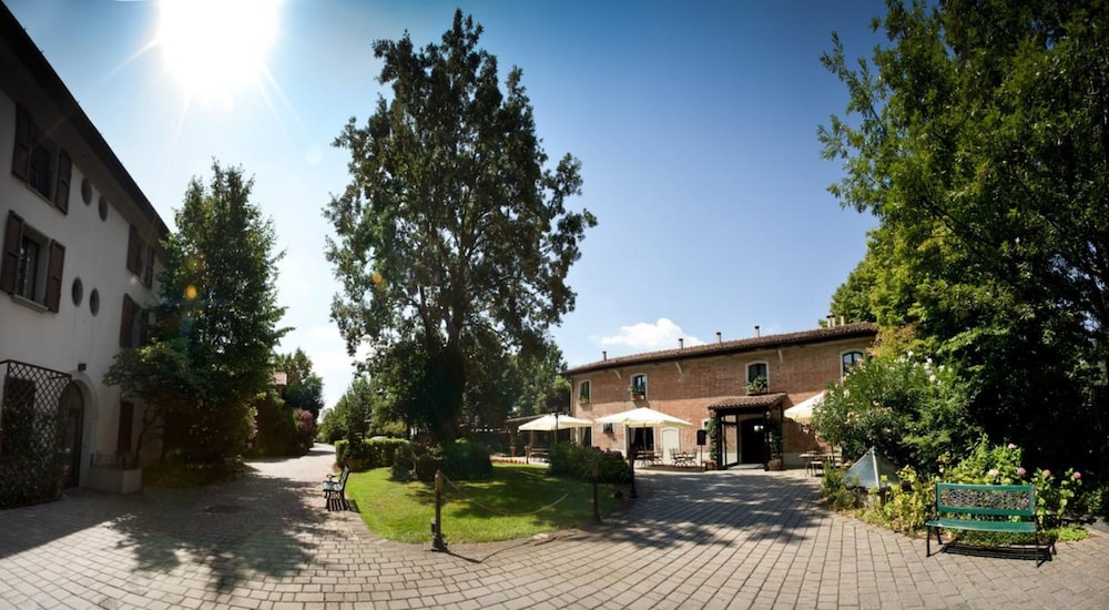 Savoia Hotel Country House 30/34
