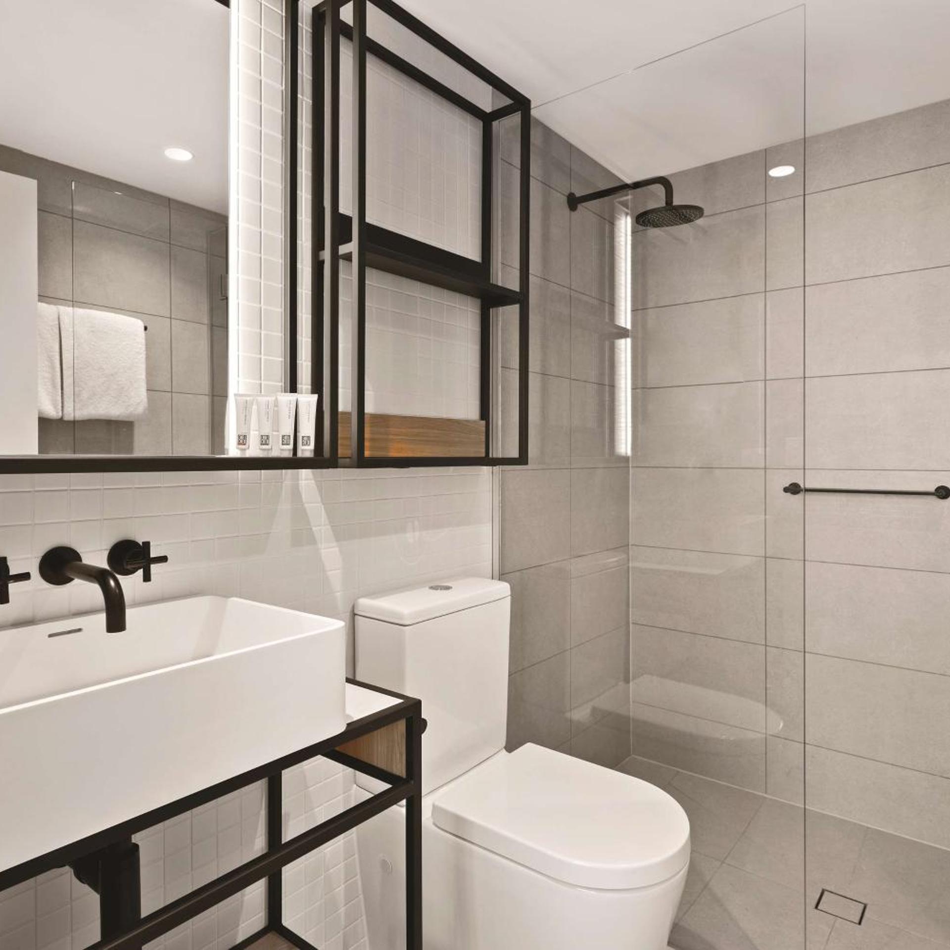 Room, Queen Bed, Yarra View، Vibe Hotel Melbourne 6/6