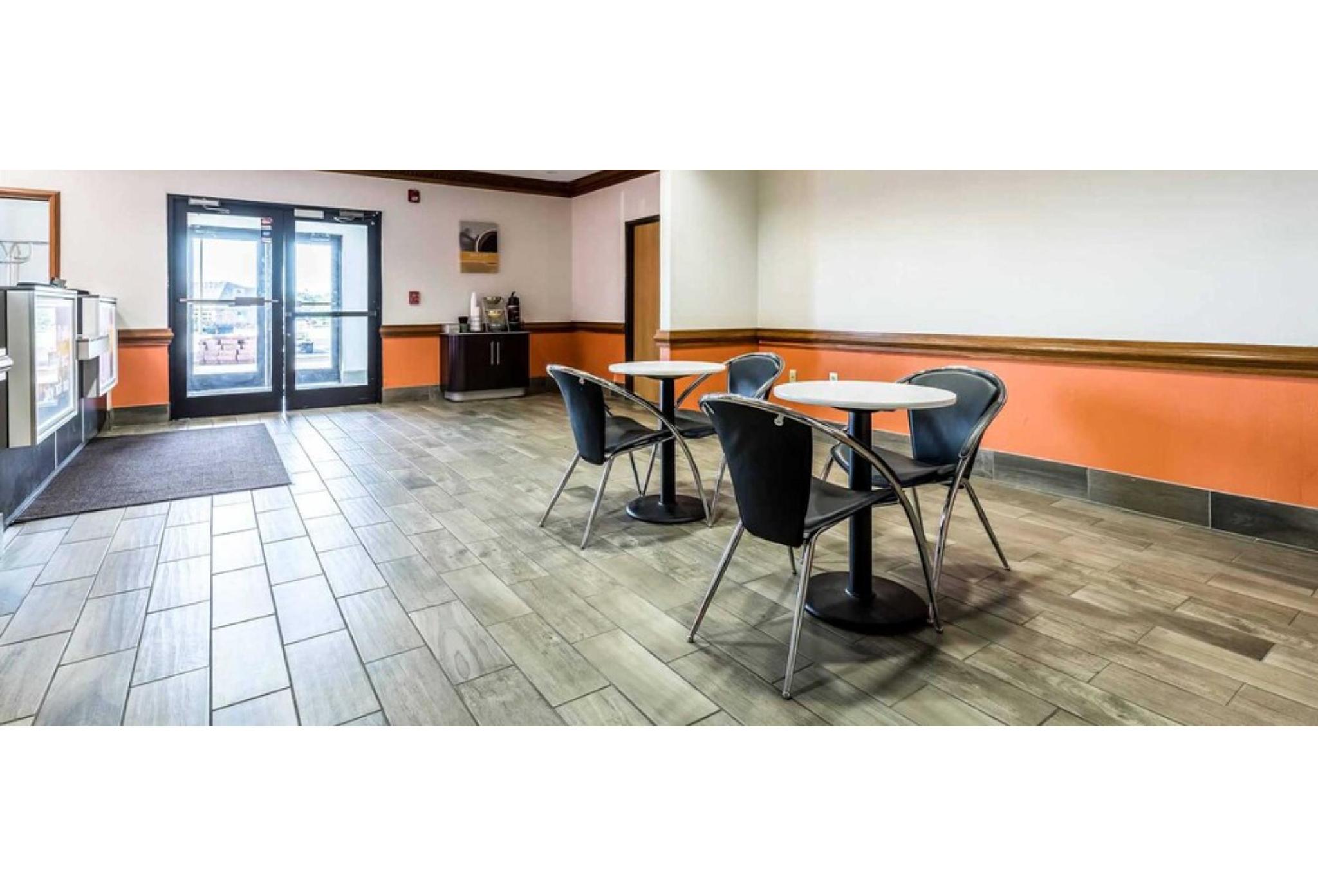 Studio6 Indianapolis, IN – Southport 8/30