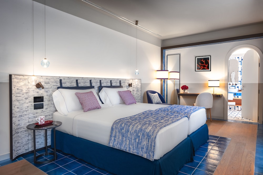 Garden, King Bed, Private Pool