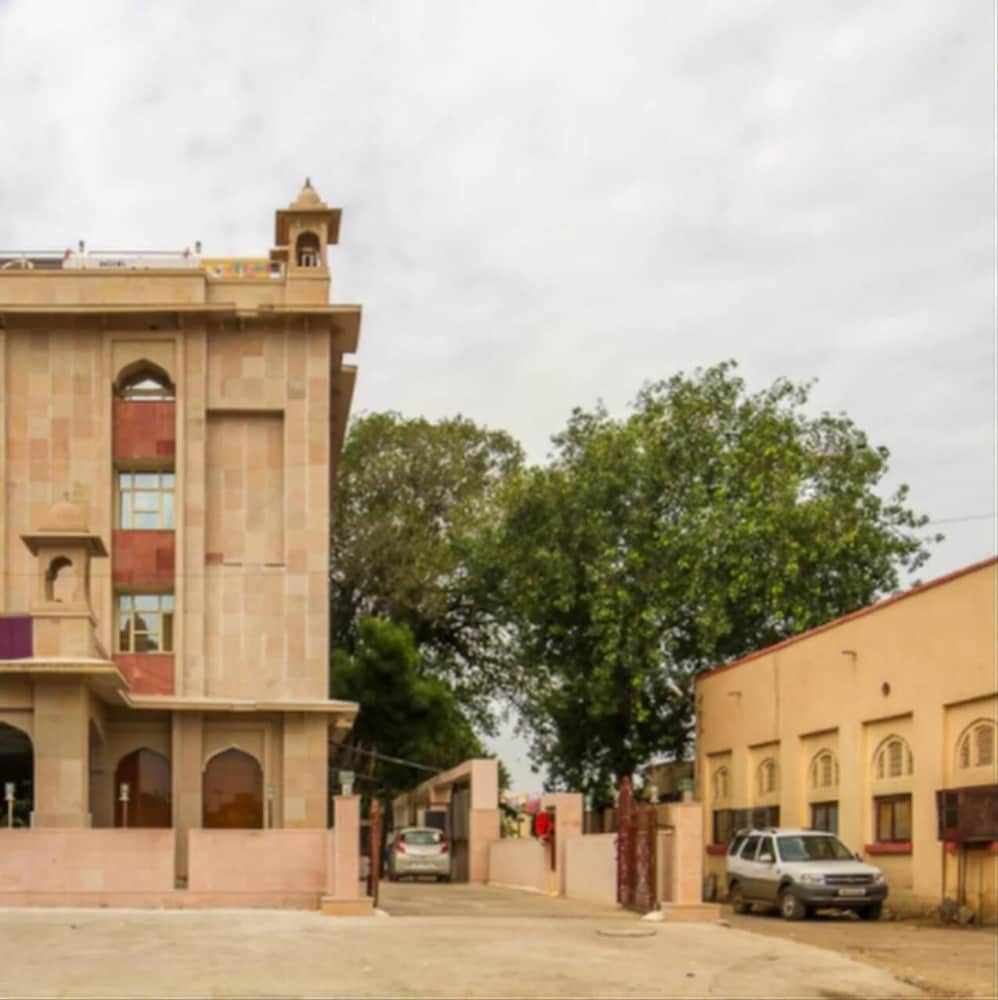 Ambience Gwalior 1/19