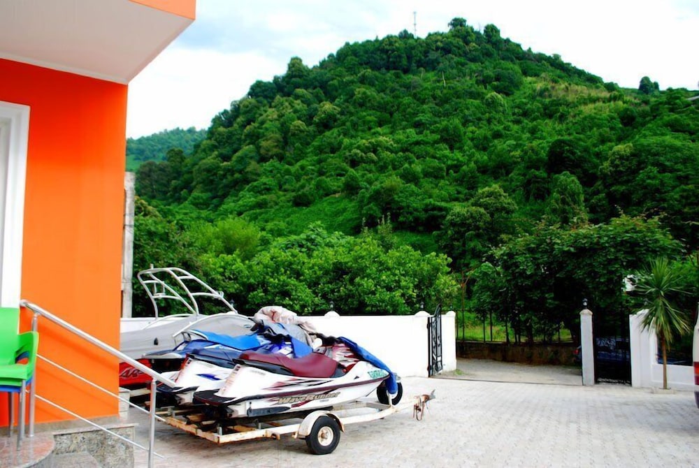 Hotel Egrisi 30/37