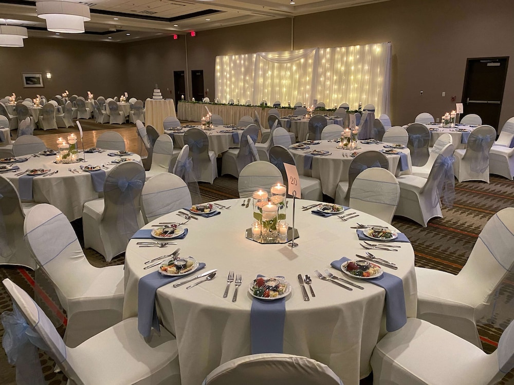 Hilton Garden Inn Findlay 53/80