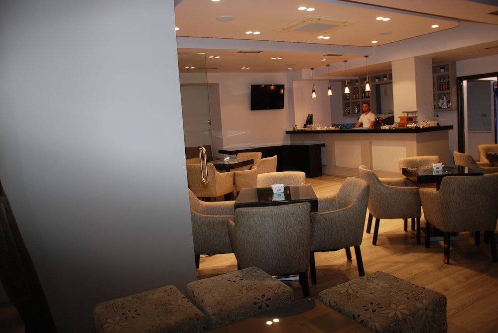 Hotel Mano 33/36