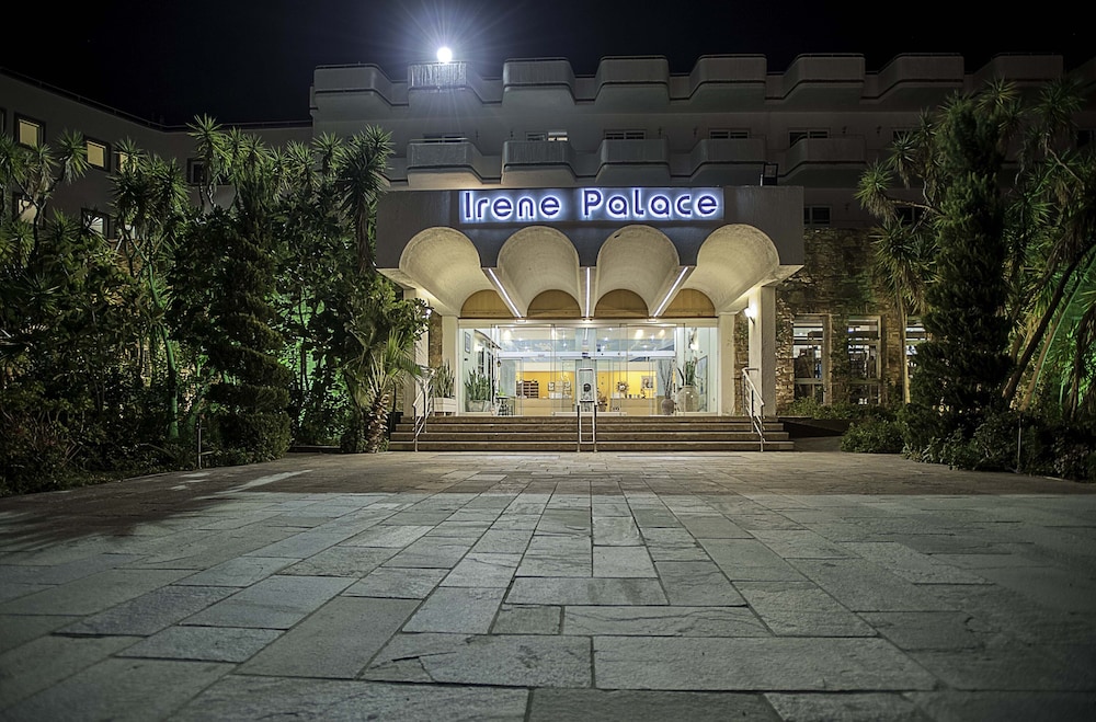Irene Palace 27/36