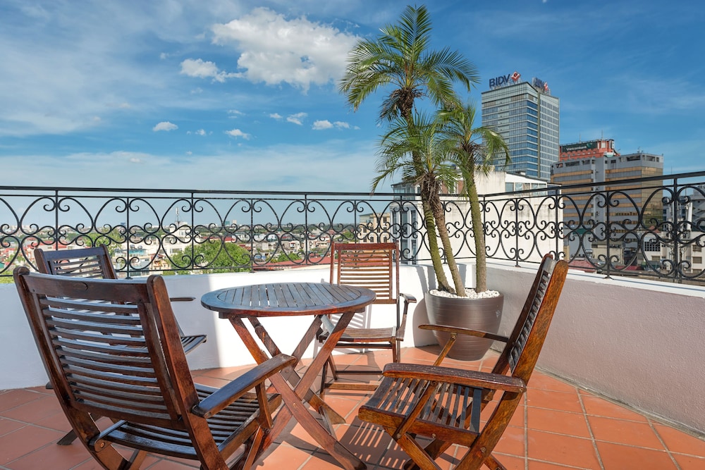 Hanoi Elegance Happy Hotel 33/44