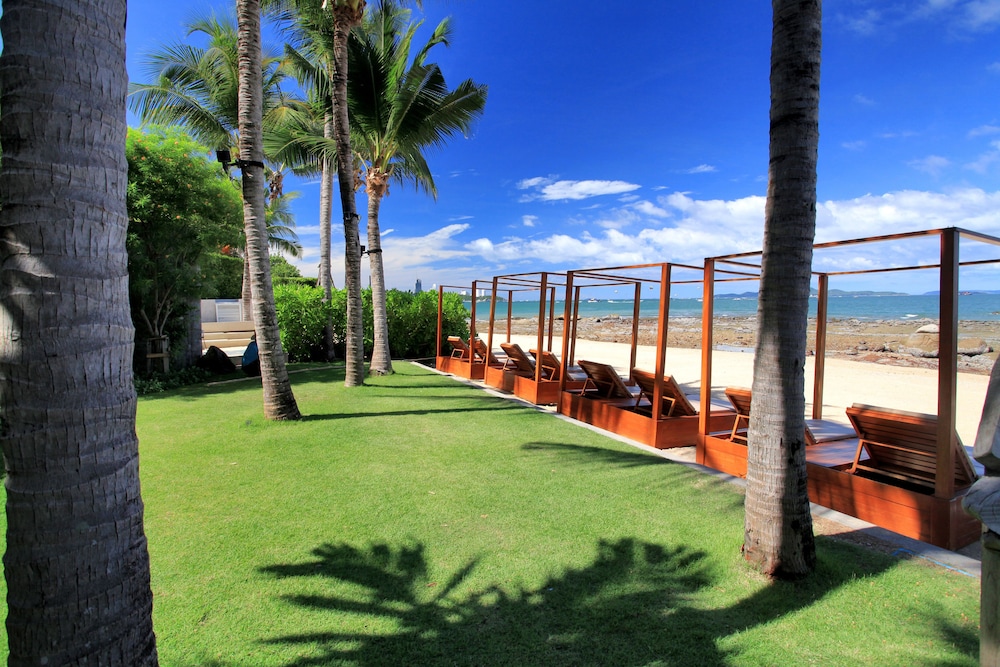 Cape Dara Resort 70/74