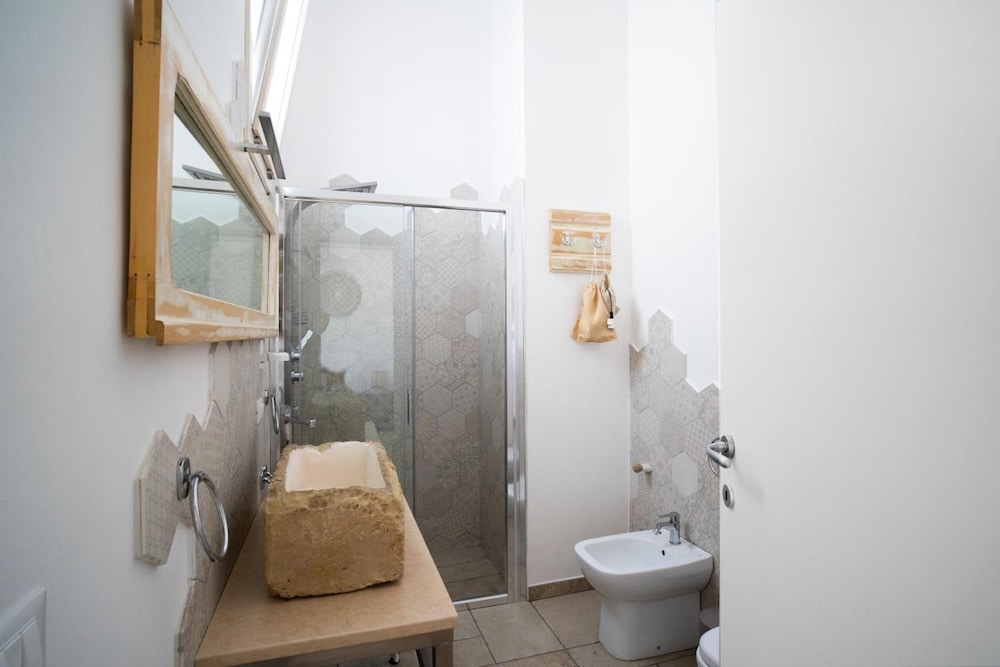 Li Perrini Boutique B&B 50/50