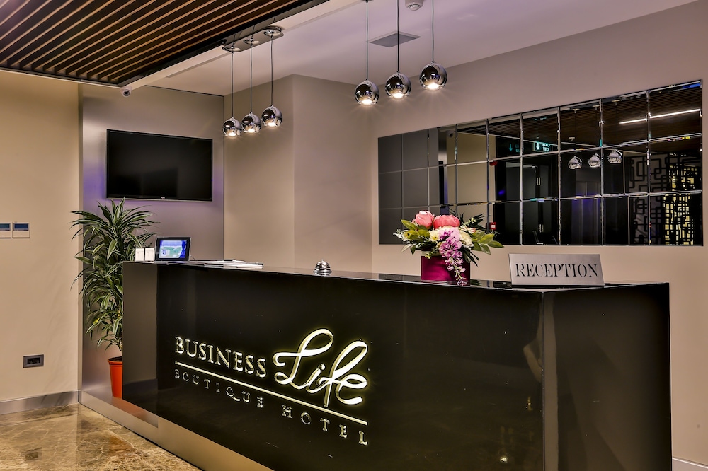 Business Life Sisli 6/53