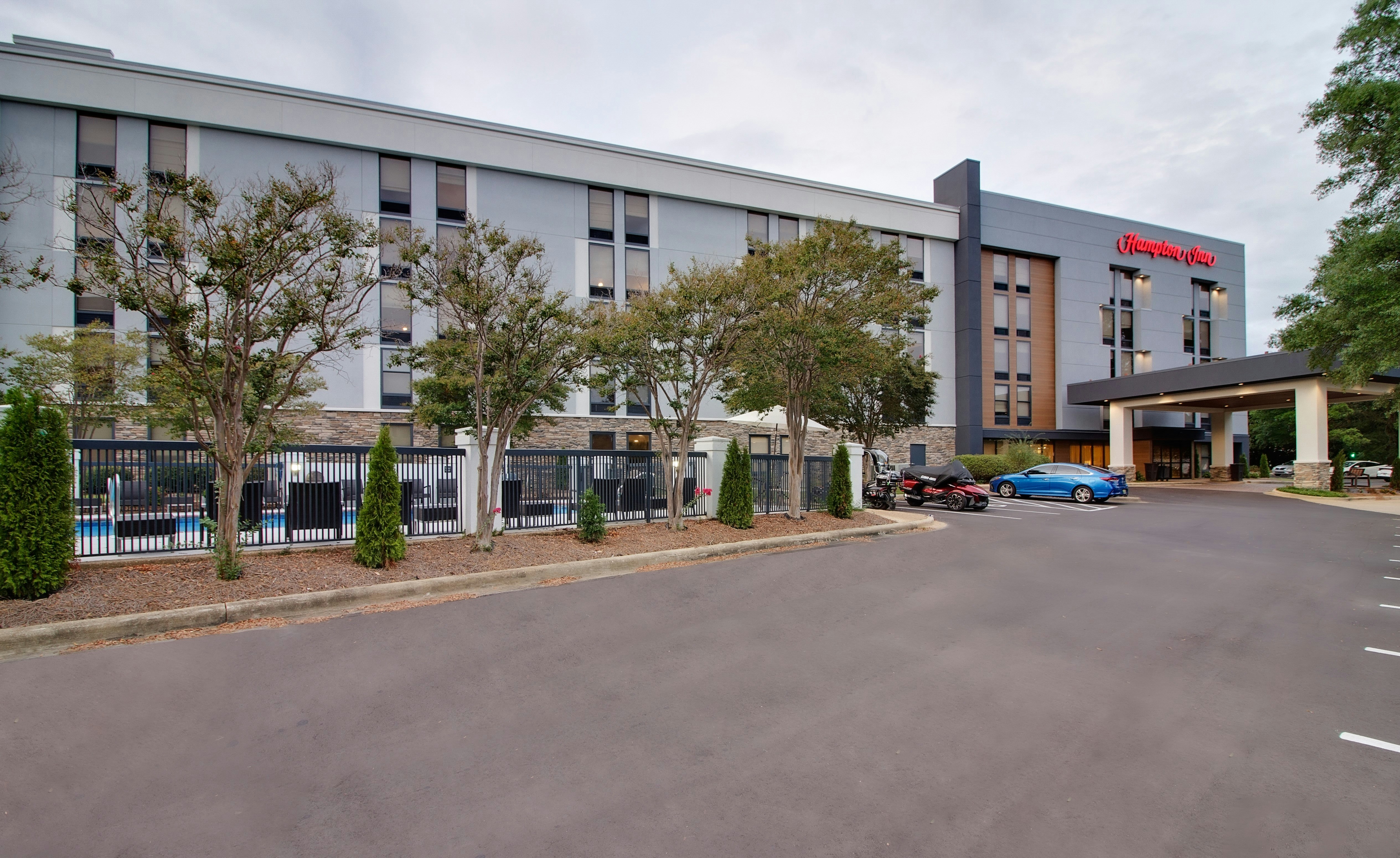 Hampton Inn Birmingham Colonnade 280 28/32