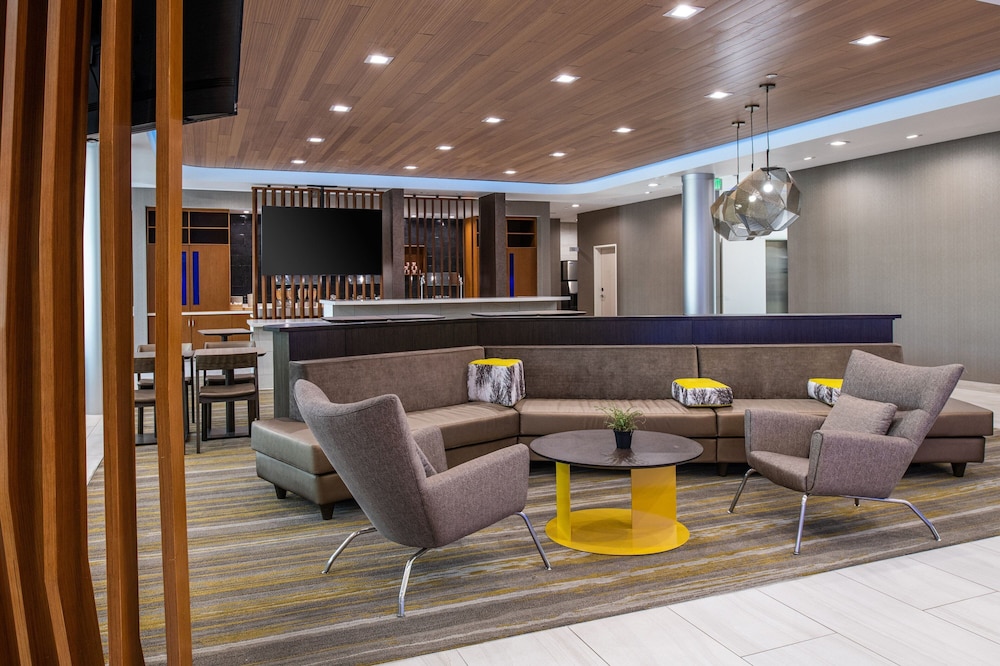 SpringHill Suites by Marriott Riverside Redlands 26/36